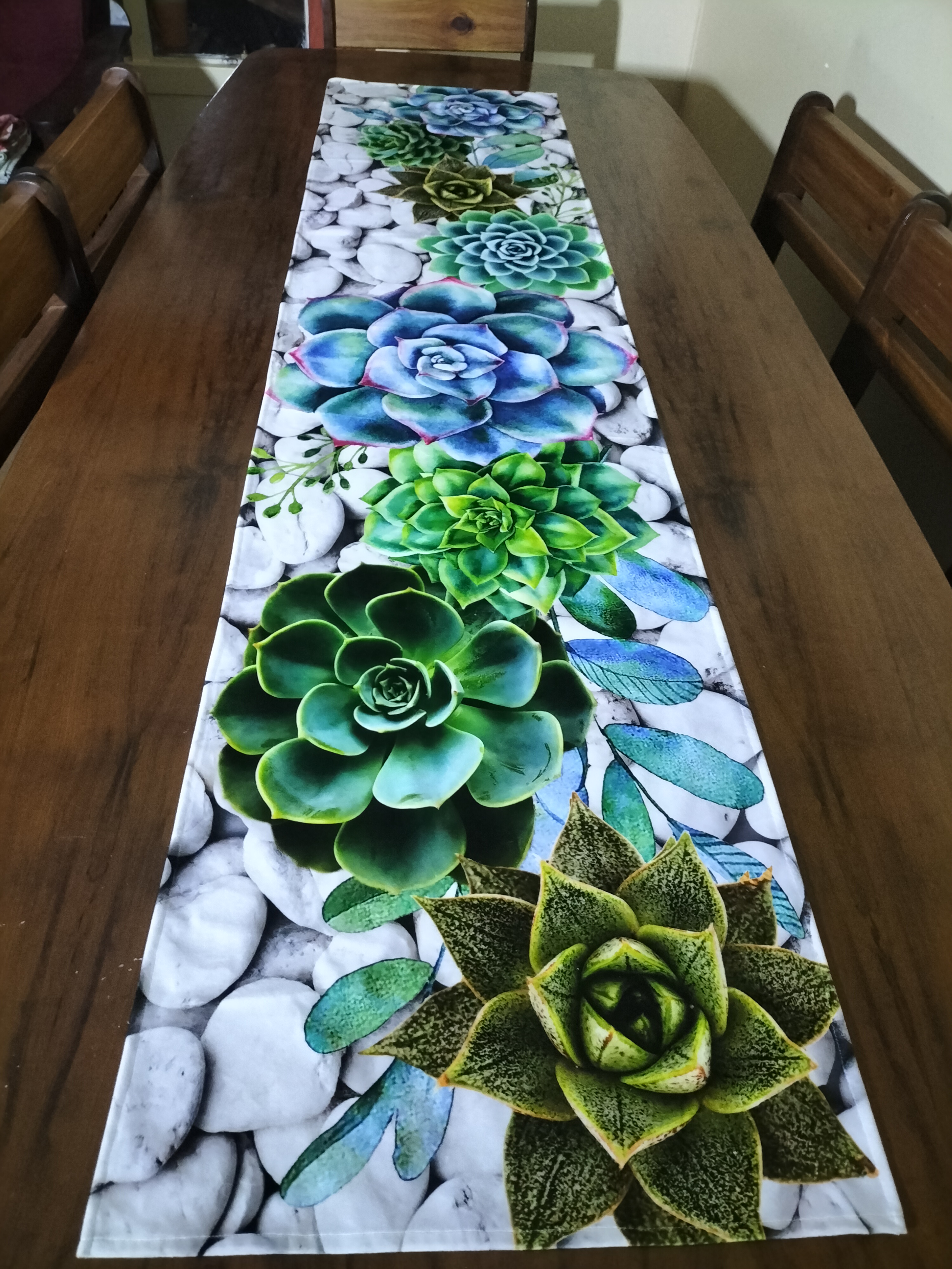 Beautiful succulent table runner