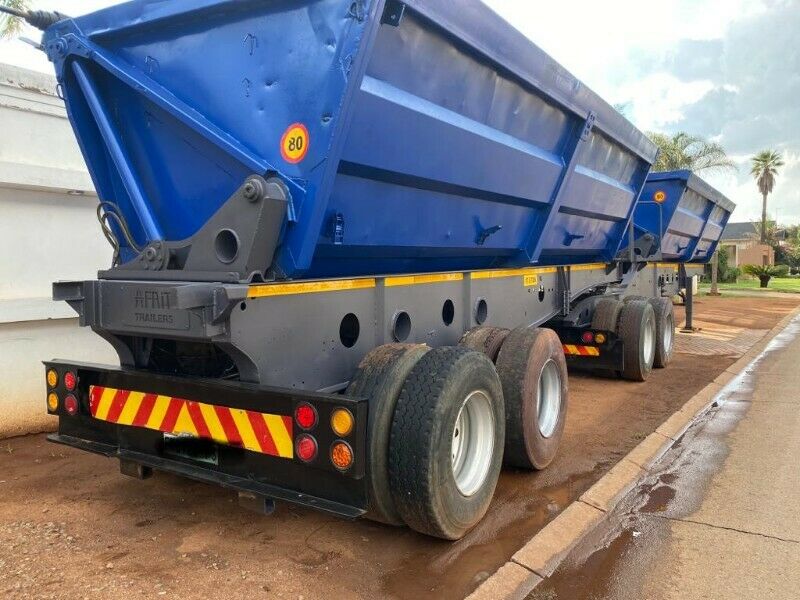 34 Ton side tippers for hire 0613805139