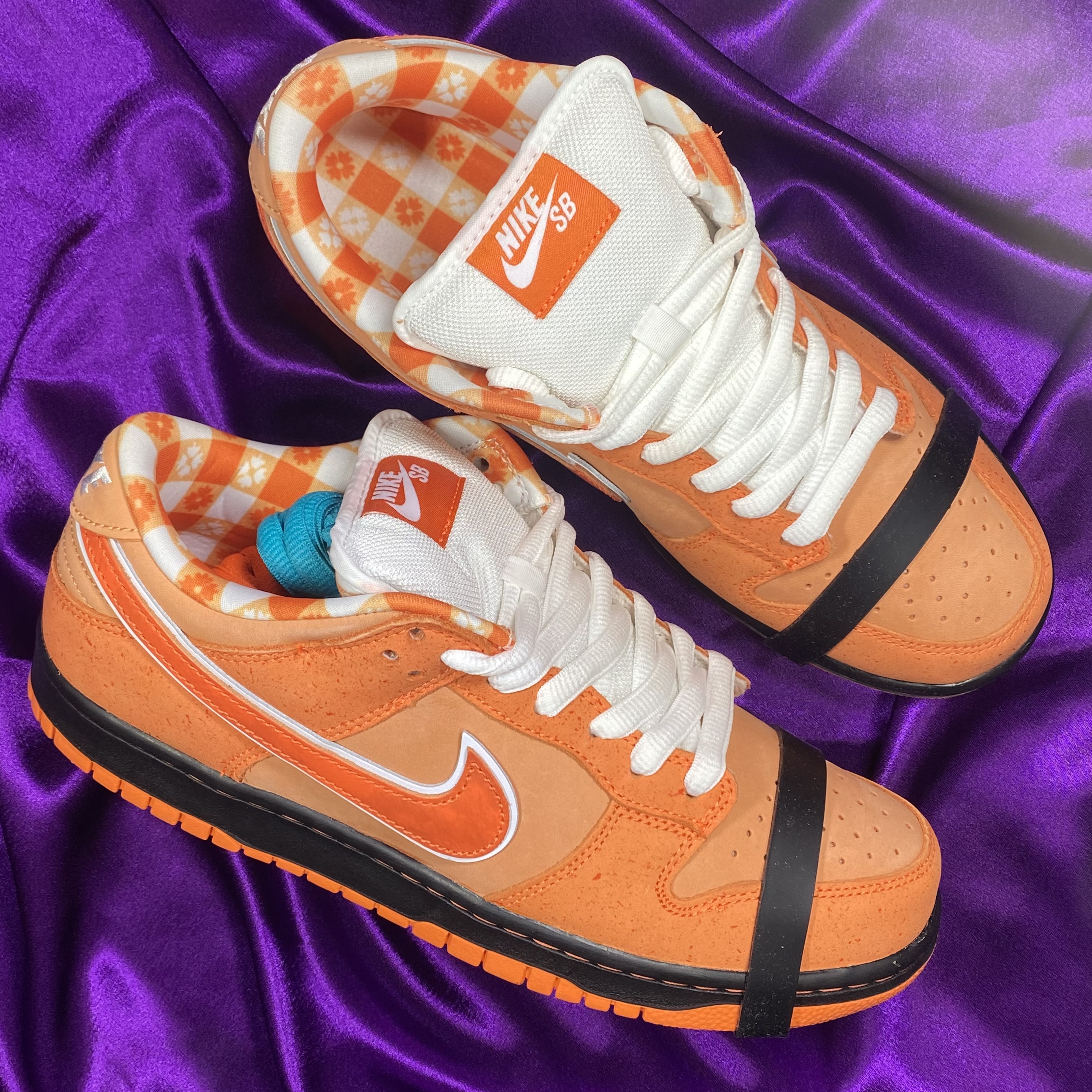 Nike SB Dunk Low Orange Lobster