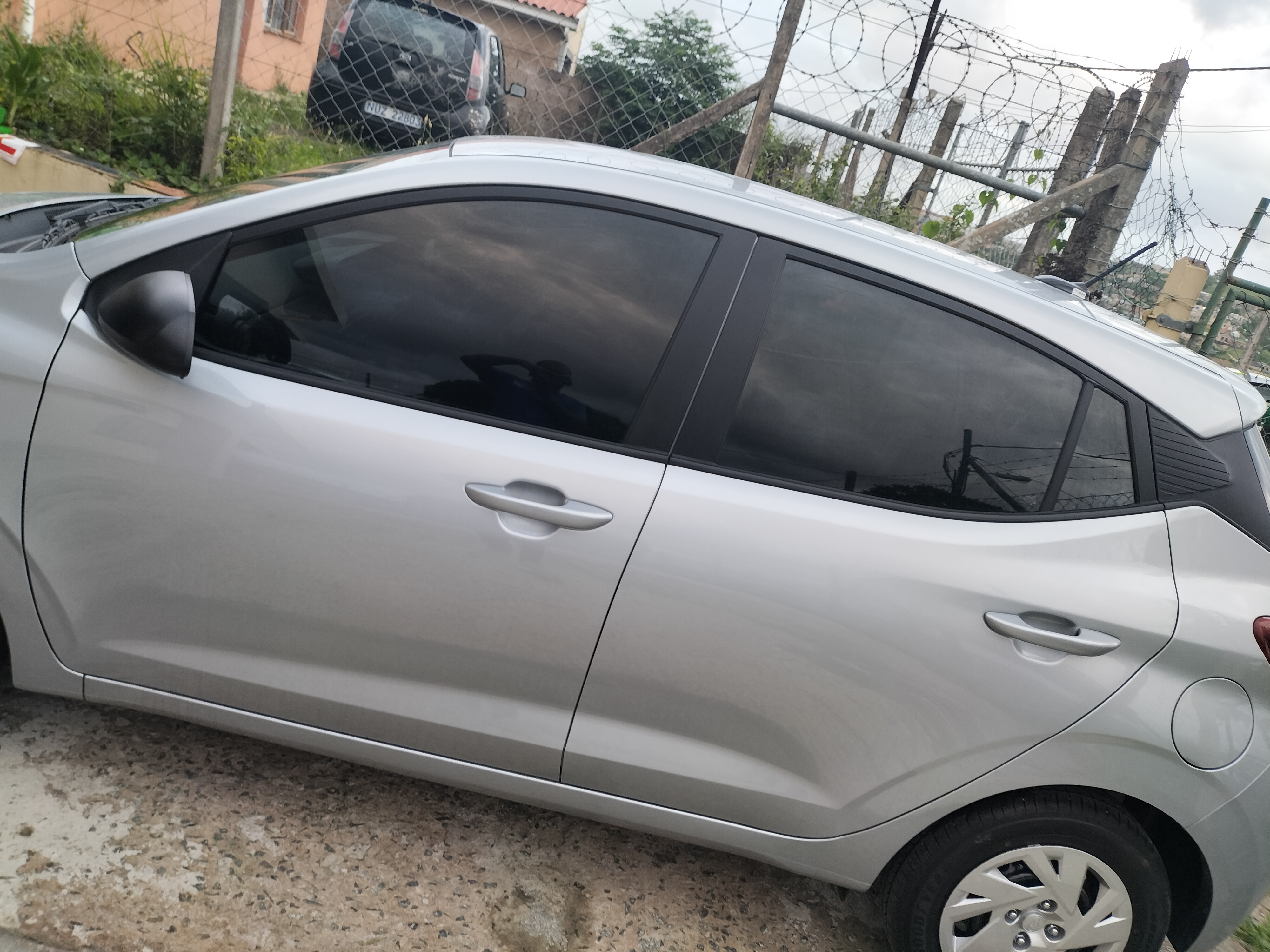 Vehicle window tinting 