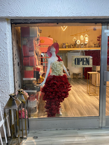 Flower and gift shop