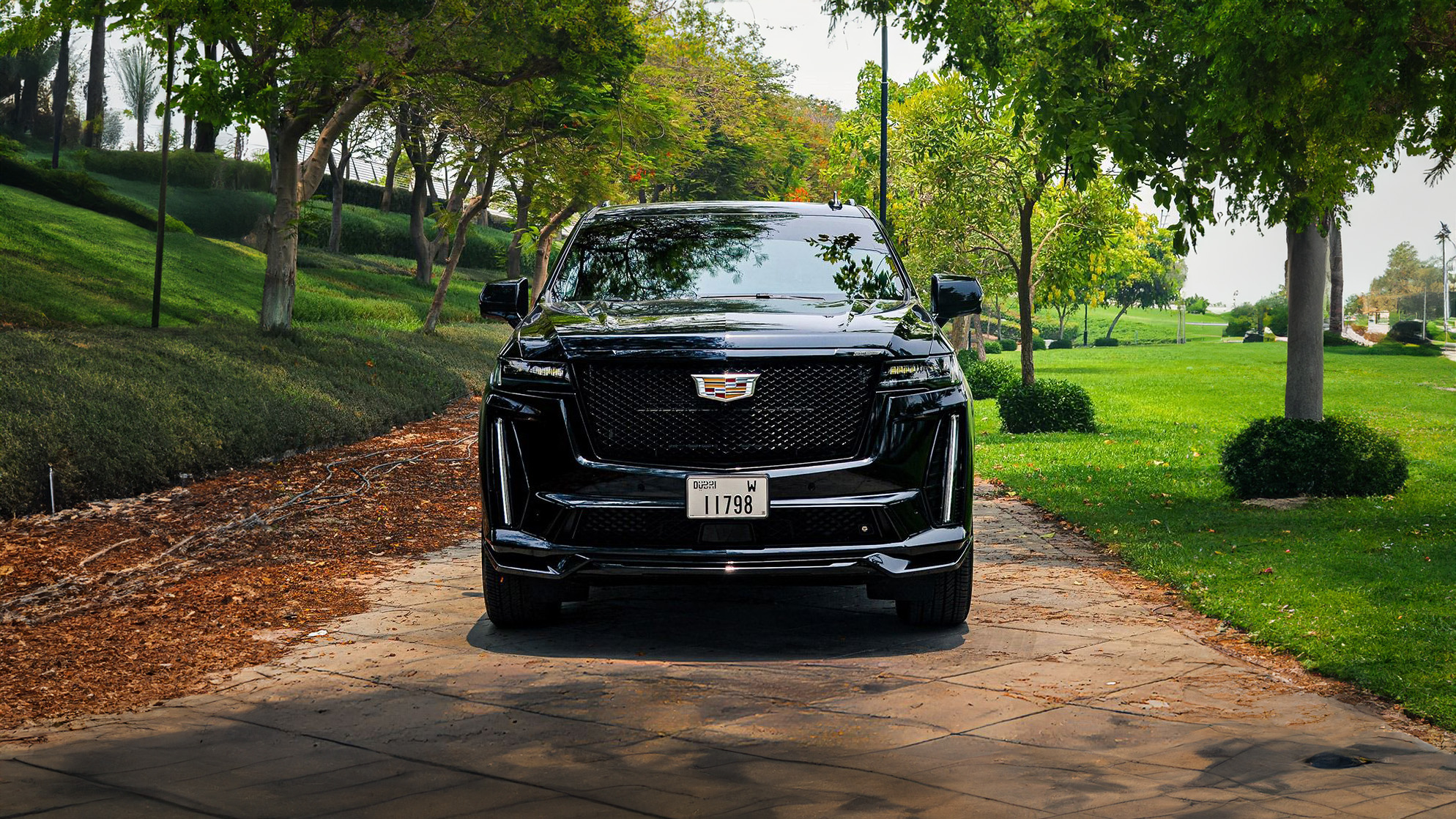 Luxury car rental dubai