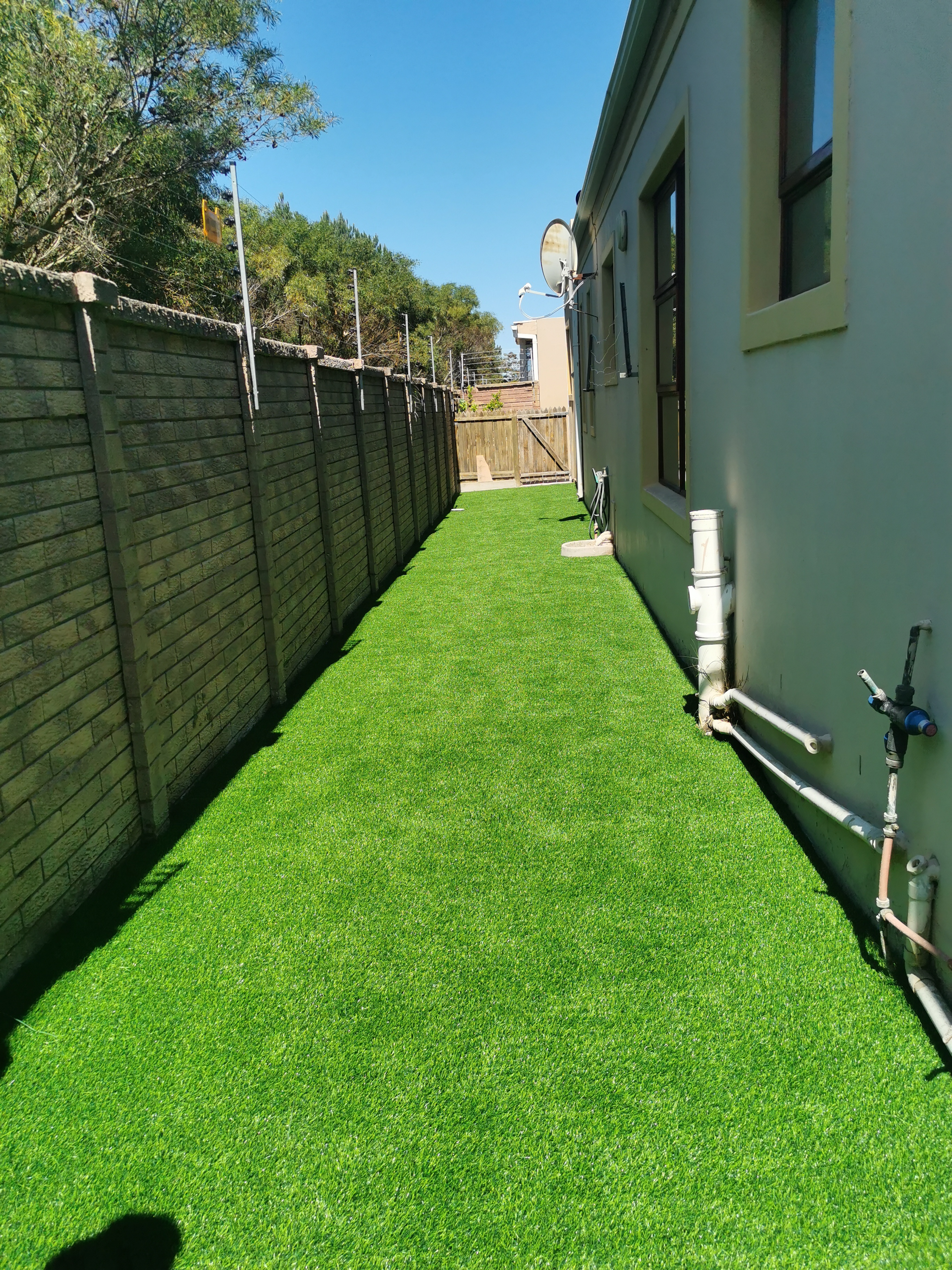 25mm Neo Artificial Turf Installation 