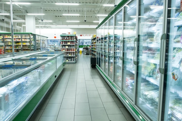 HiYoU supermarket is based in Newcastle-upon-Tyne, UK and is popular with the locals and overseas students. We are well known for a comfortable shopping experience and also, it’s innovative new kitchen where diners can enjoy affordable yet delicious hot meals and snacks prepared by our professional head chef from Hong Kong specialising in authentic Asian flavours.