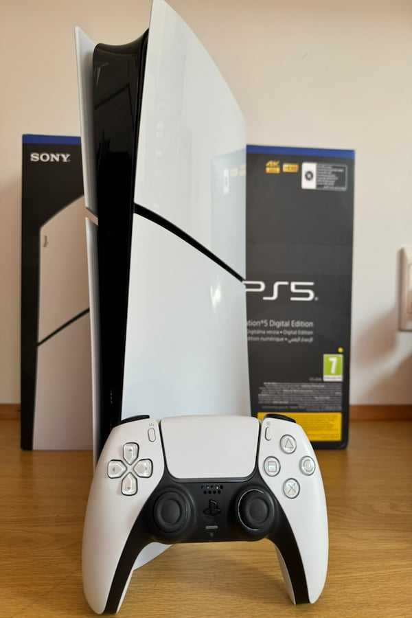 Pre-owned PS5 slim at MobiTraderSA