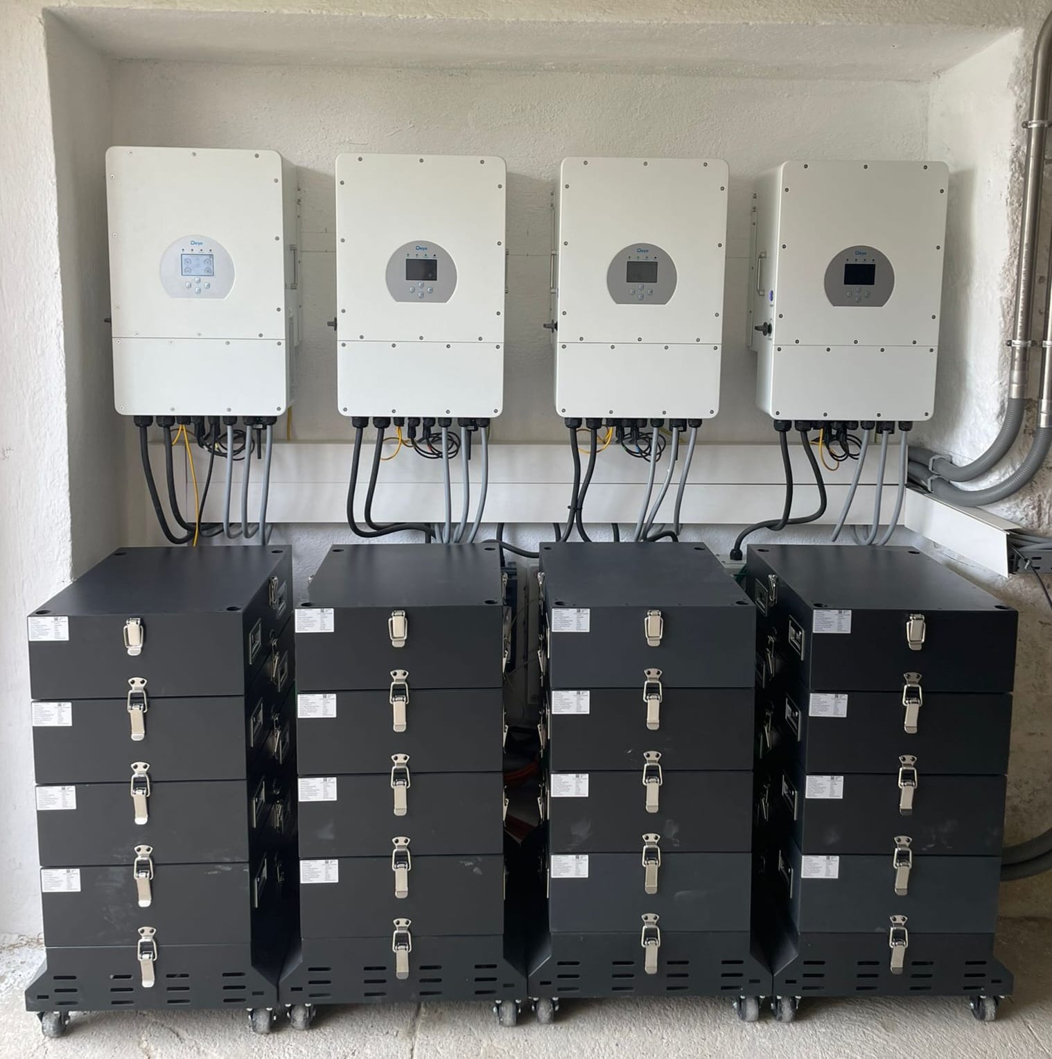 Switch to Reliable Solar Solutions with Solar Power Space in Upington, Northern Cape!  https://solarpowerspace.com/ At Solar Power Space, we proudly supply top-quality solar energy products in Upington, Northern Cape, South Africa. Our range includes solar panels, inverters, batteries, charge controllers, and essential solar power systems to help you save on electricity costs and beat load shedding. Whether you're searching for affordable solar solutions, residential solar panels, or reliable of