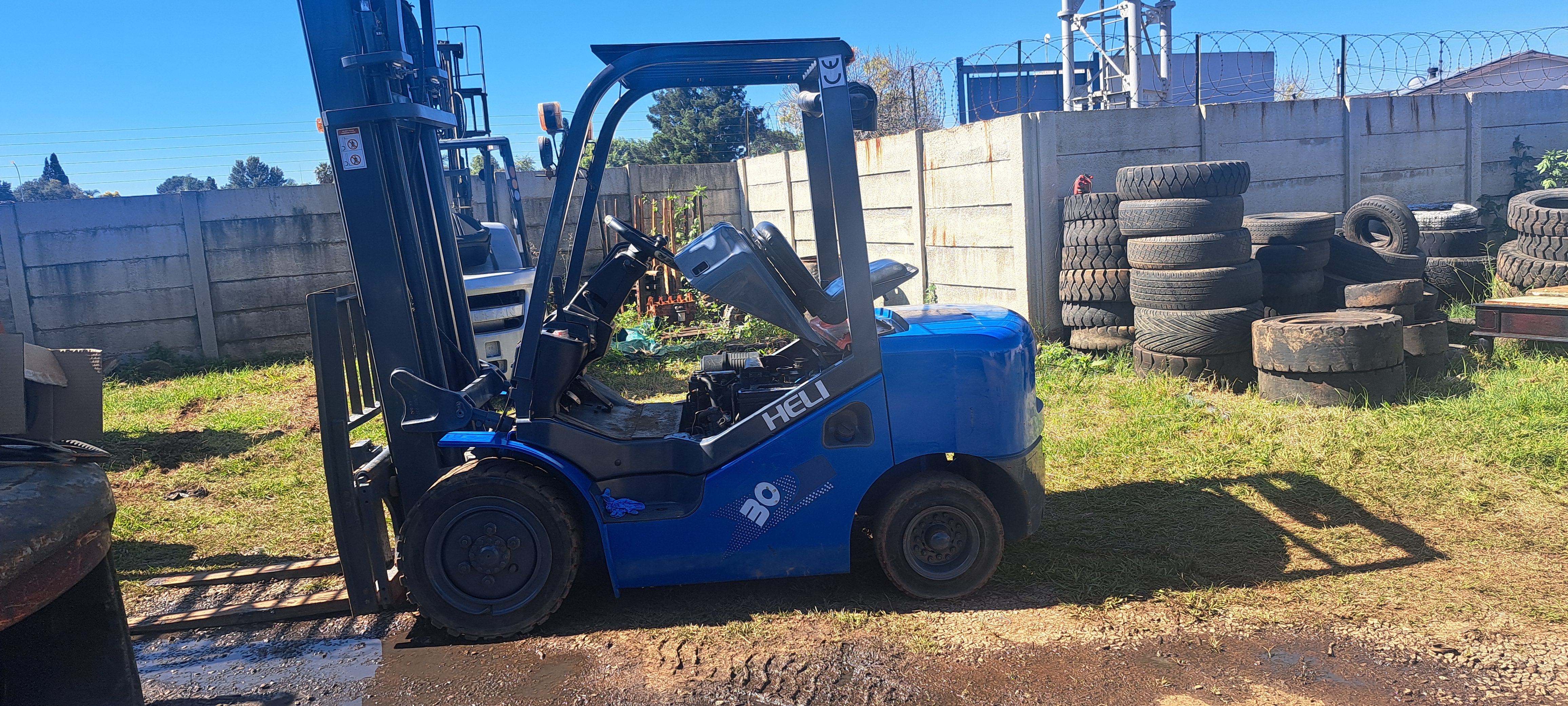 Forklift Services 