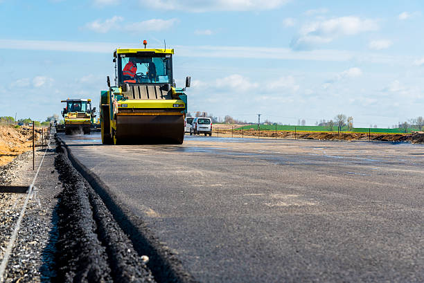 tar a road