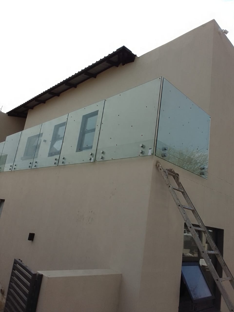 FRAMLESS SIDE MOUNTING GLASS BALUSTRADES.We do all types of Balustrades and designs