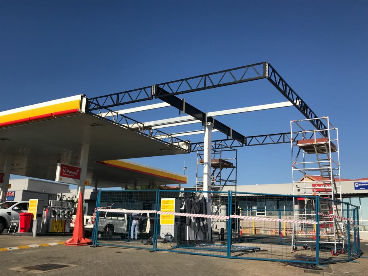 Canopy installation