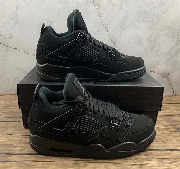 Retro Jordan 4 black cat