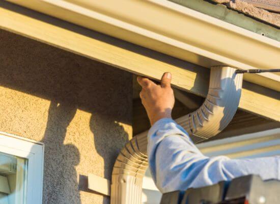 Gutter cleaning in Lyndhurst