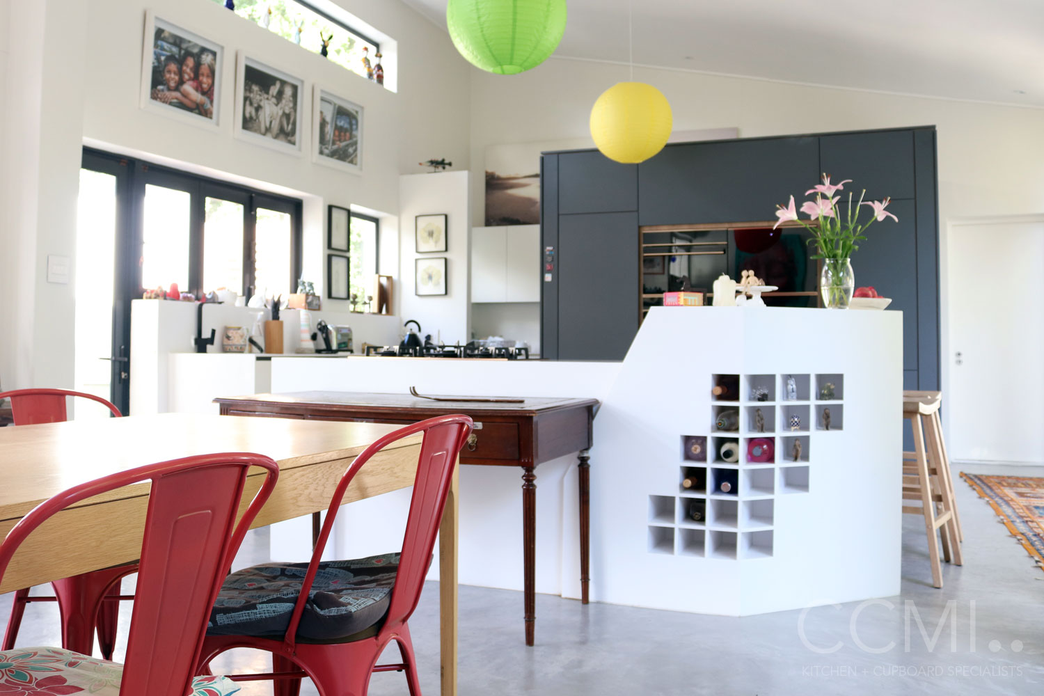 White and Grey Contemporary Kitchen by CCMI