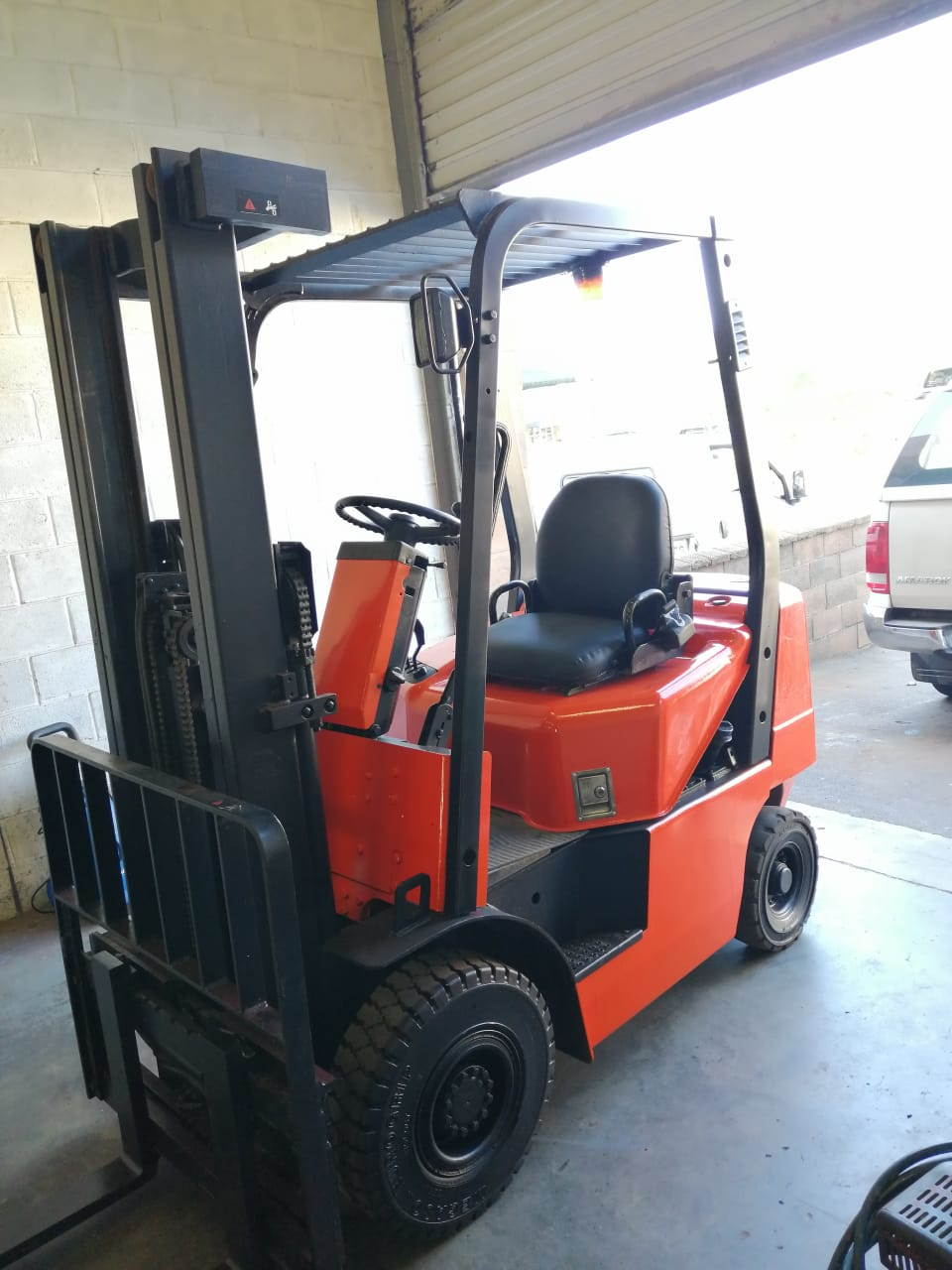 Forklift- Repairs-Service-tyres-sale