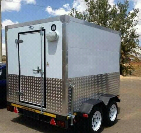 Double Axle   Mobile Chiller and Freezer   Goes to -20° Celsius   Hiring business  Function hire  Ideal for transportation of ice and other frozen products   2.4m long x 1.6m wide x 1.8m high  100mm Insulated Panels   14" Wheels   Fully Licensed.   R68000