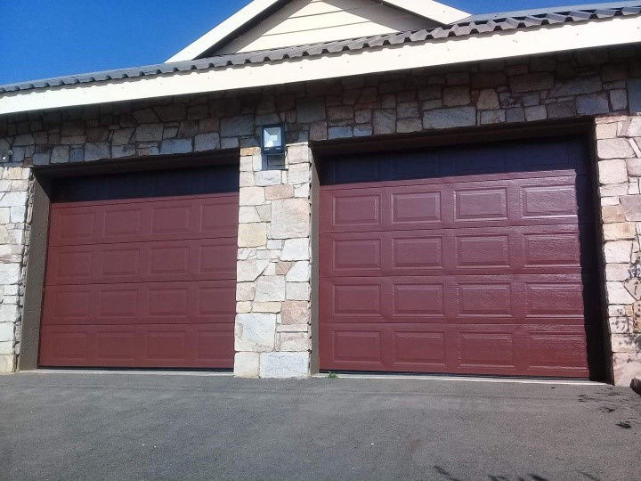 Garage Doors Suppliers and Installation 